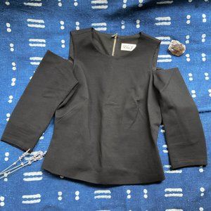 ⏰Last chance⏰ Eliza J "Cold Shoulder" Top Size 4